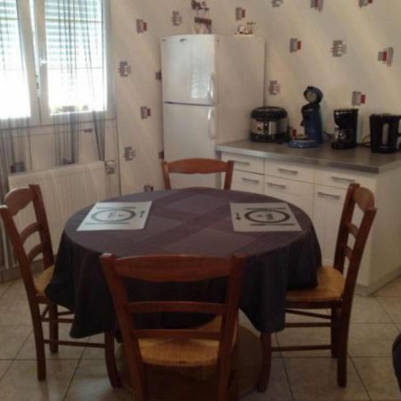 Charmant Gite A Etain, Tout Inclus, Proche Verdun Avec Terrasse Et Parking - Fr-1-585-3 Eksteriør billede